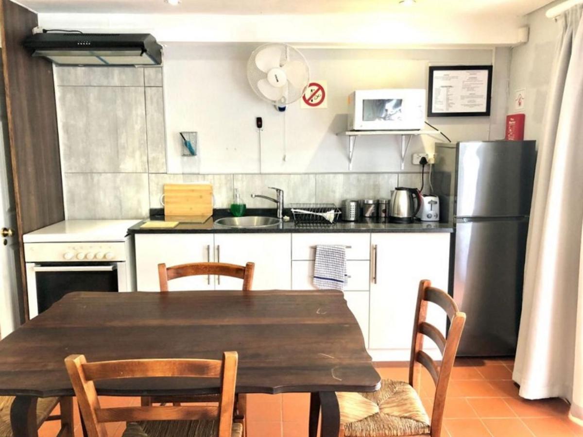 הילטון Gateside Guesthouse מראה חיצוני תמונה